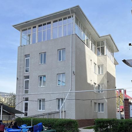 Nomad Inn Bishkek Exterior photo